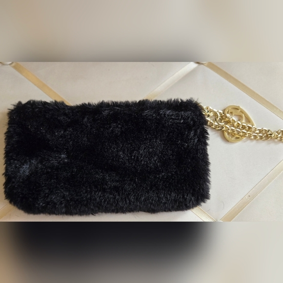 JUICY COUTURE FAUX FUR WRISTLET black - Picture 4 of 6